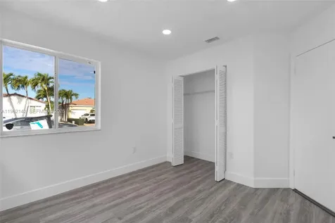16907 SW 142nd Place Miami FL 33177