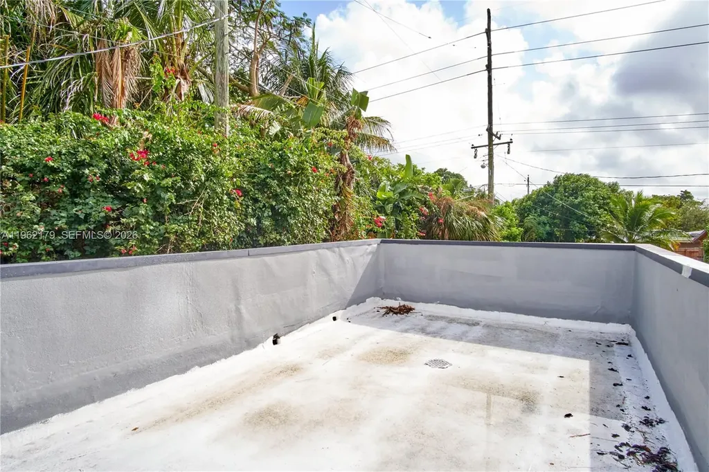 25 NE 12th Street Fort Lauderdale FL 33304
