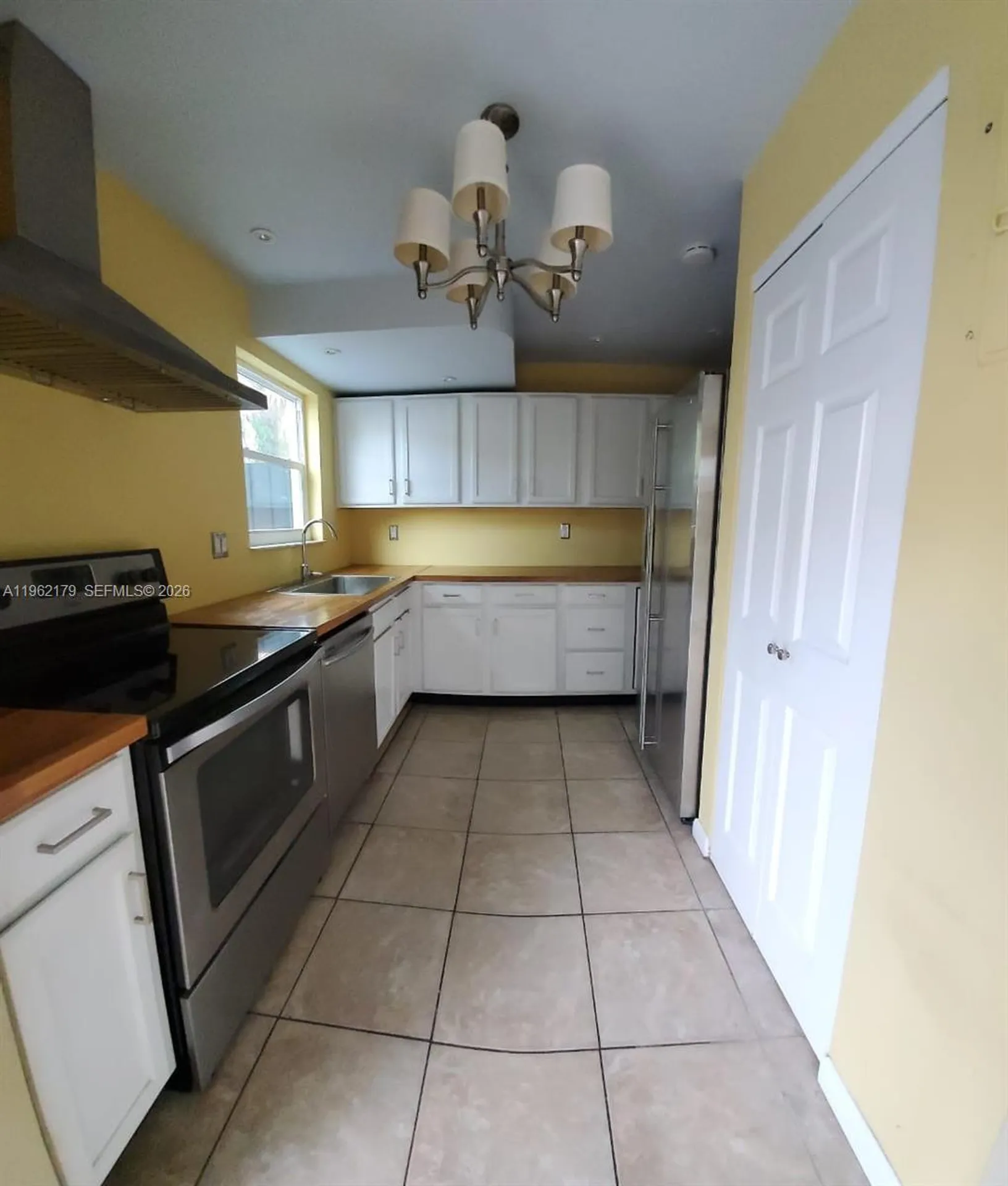 25 NE 12th Street Fort Lauderdale FL 33304