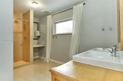 25 NE 12th Street Fort Lauderdale FL 33304