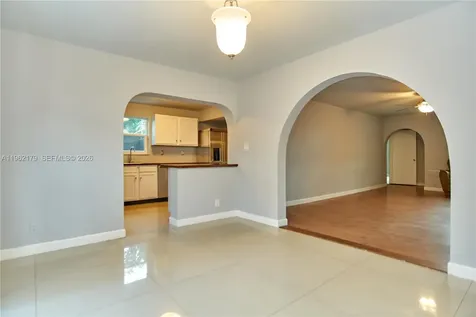 25 NE 12th Street Fort Lauderdale FL 33304