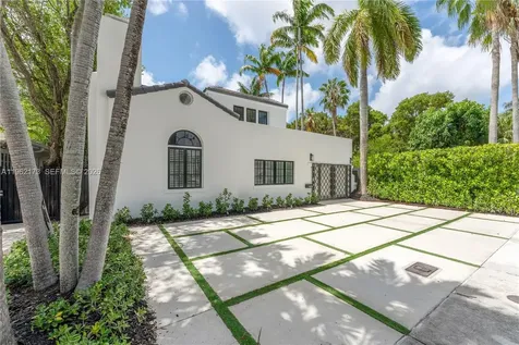 1826 Fairhaven Place Miami FL 33133
