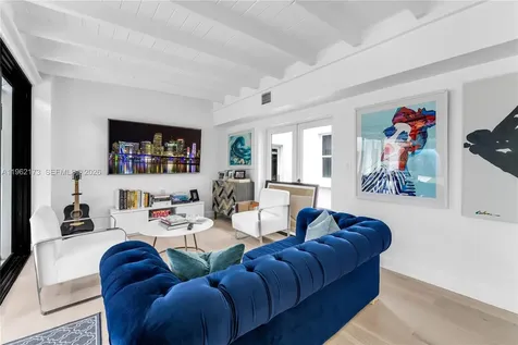 1826 Fairhaven Place Miami FL 33133
