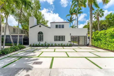 1826 Fairhaven Place Miami FL 33133