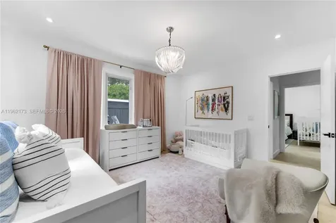 1826 Fairhaven Place Miami FL 33133