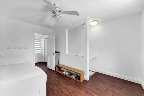 1826 Fairhaven Place Miami FL 33133
