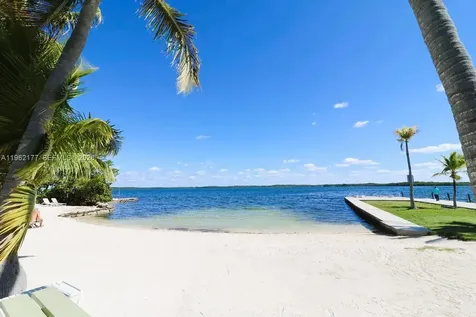 29 Bass Avenue Key Largo FL 33037