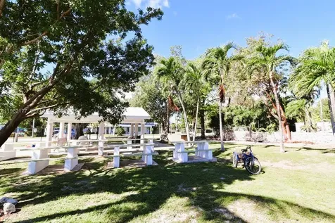 29 Bass Avenue Key Largo FL 33037