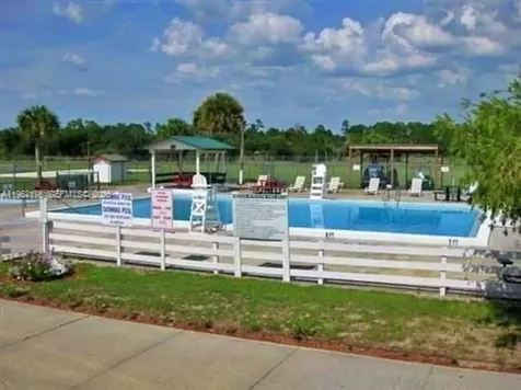 665 S Palm Street Clewiston FL 33440