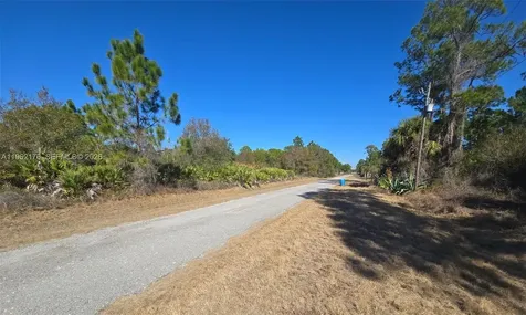 665 S Palm Street Clewiston FL 33440