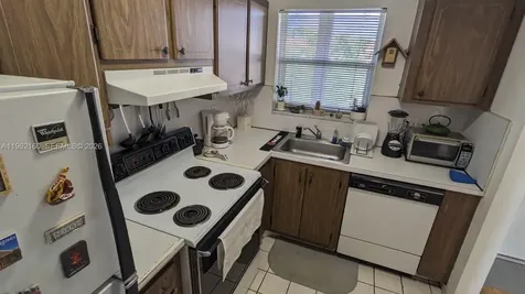 8000 N Sunrise Lakes Drive Sunrise FL 33322