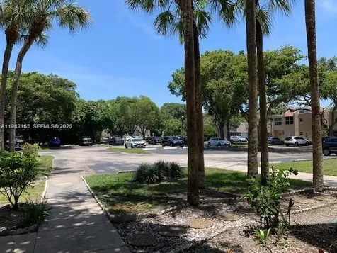 9470 Live Oak Place Davie FL 33324