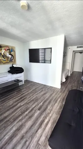 19201 Collins Avenue Sunny Isles Beach FL 33160