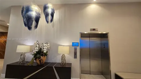 100 E Las Olas Boulevard Fort Lauderdale FL 33301