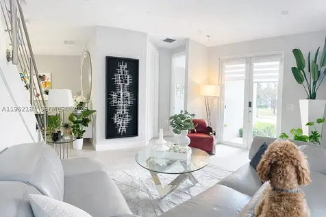 10565 NW 64th Way Doral FL 33178