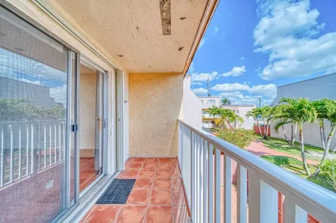 840 SW 105th Avenue Miami FL 33174