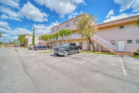 840 SW 105th Avenue Miami FL 33174