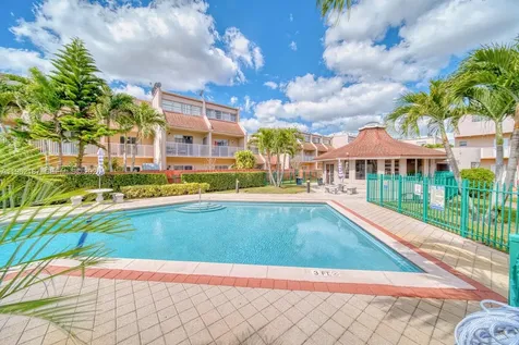 840 SW 105th Avenue Miami FL 33174