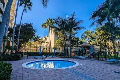 19501 W Country Club Drive Aventura FL 33180