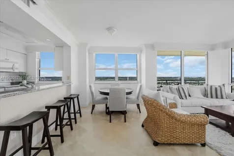 19501 W Country Club Drive Aventura FL 33180