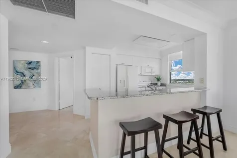19501 W Country Club Drive Aventura FL 33180