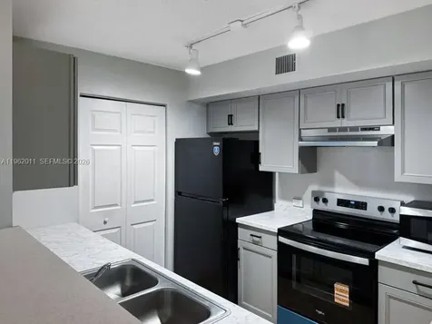 11133 SW 8th Street Pembroke Pines FL 33025