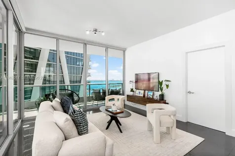 900 Biscayne Boulevard Miami FL 33132