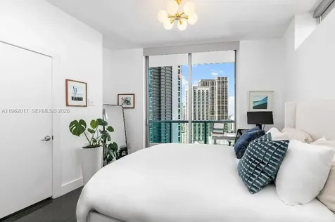 900 Biscayne Boulevard Miami FL 33132