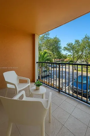 1150 Wildwood Lakes Boulevard Naples FL 34104