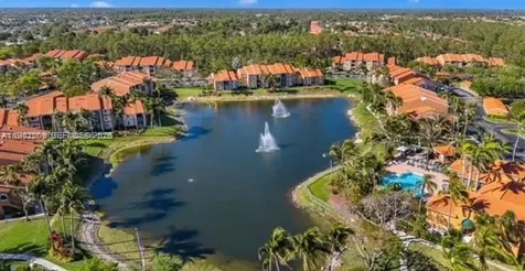 1150 Wildwood Lakes Boulevard Naples FL 34104