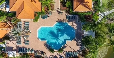 1150 Wildwood Lakes Boulevard Naples FL 34104