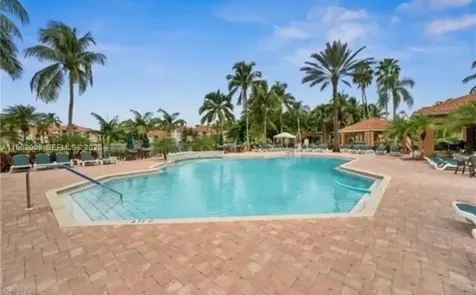 1150 Wildwood Lakes Boulevard Naples FL 34104