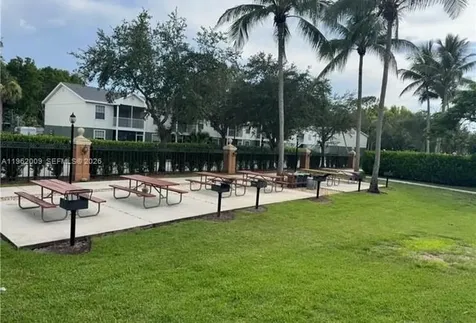1150 Wildwood Lakes Boulevard Naples FL 34104