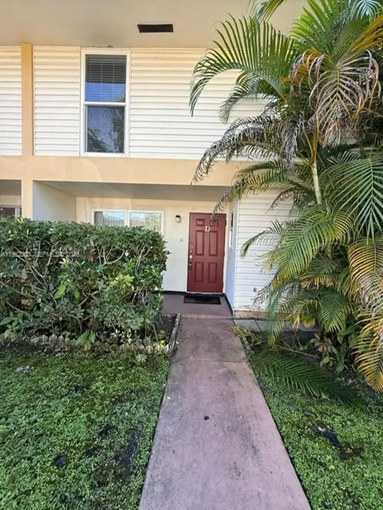 3326 Farragut Street Hollywood FL 33021