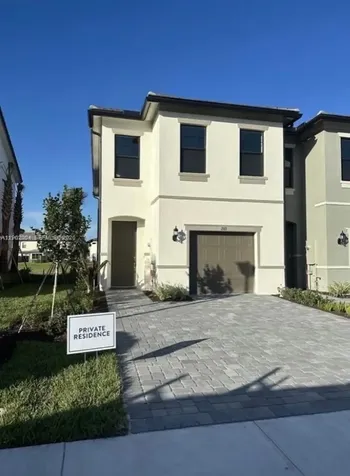2163 S Appleton Circle S Oakland Park FL 33309