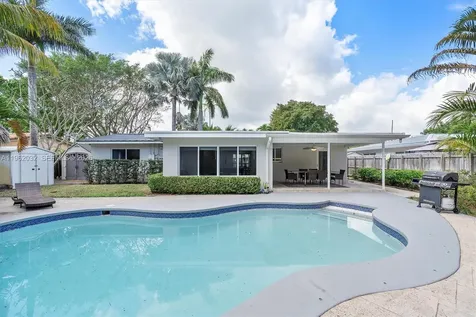 4440 NE 17th Avenue Oakland Park FL 33334