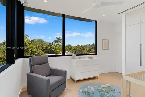 621 W 44th Street Miami Beach FL 33140