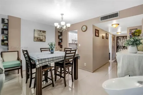 2649 NW 48th Terrace Lauderdale Lakes FL 33313