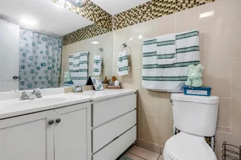 2649 NW 48th Terrace Lauderdale Lakes FL 33313