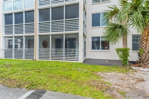 2649 NW 48th Terrace Lauderdale Lakes FL 33313