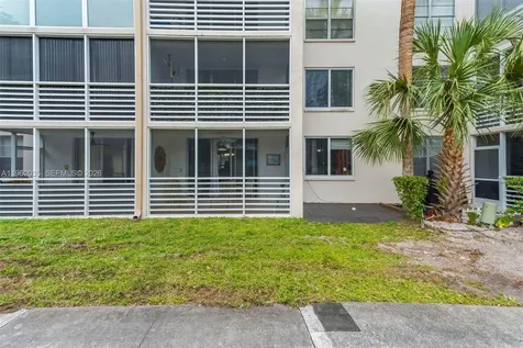 2649 NW 48th Terrace Lauderdale Lakes FL 33313