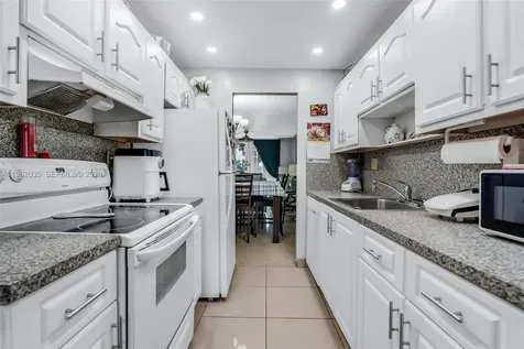 2649 NW 48th Terrace Lauderdale Lakes FL 33313