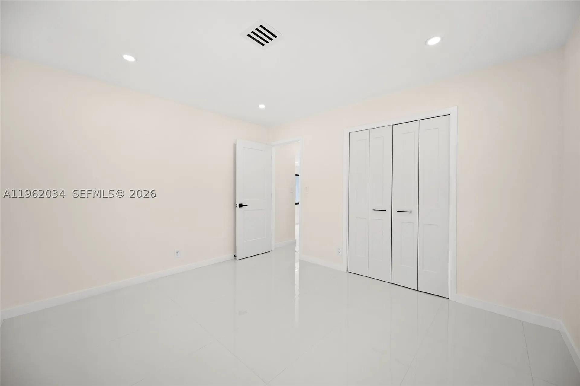 21 SE 7th Street Pompano Beach FL 33060