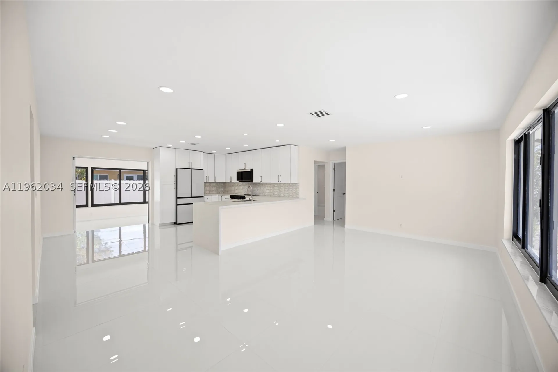 21 SE 7th Street Pompano Beach FL 33060