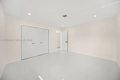 21 SE 7th Street Pompano Beach FL 33060