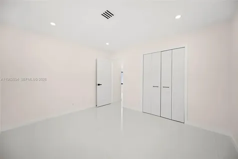 21 SE 7th Street Pompano Beach FL 33060
