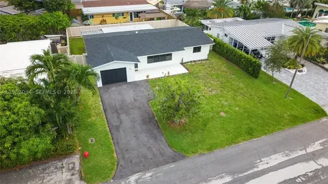 21 SE 7th Street Pompano Beach FL 33060