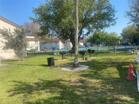 335 W Laurel Drive Margate FL 33063