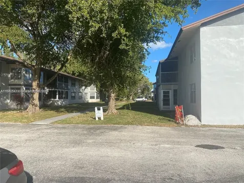 335 W Laurel Drive Margate FL 33063