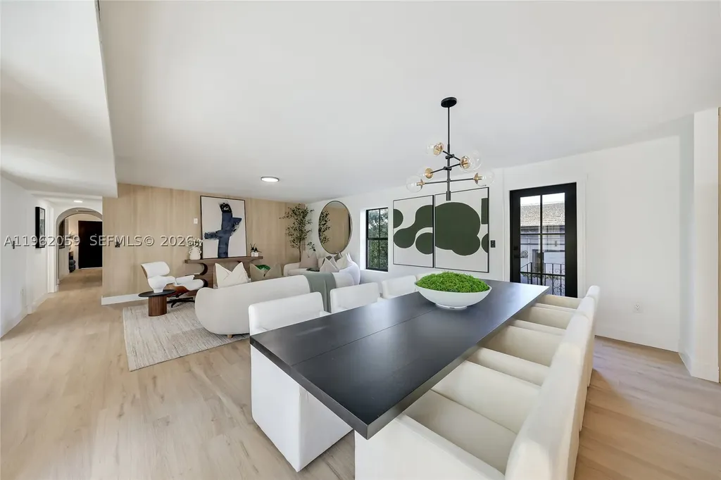 7811 Carlyle Avenue Miami Beach FL 33141